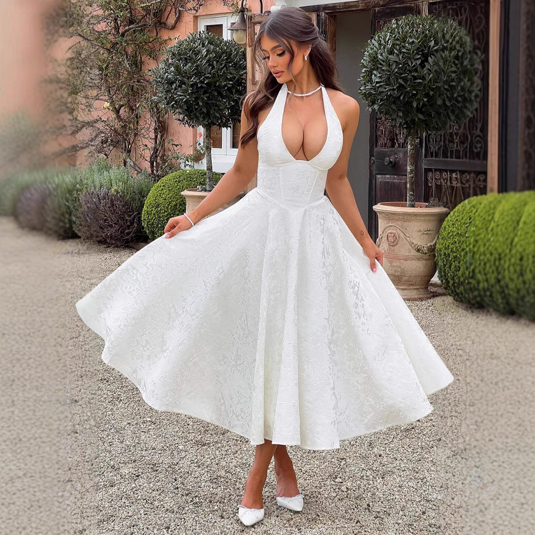 New European and American V-neck hanging neck sleeveless jacquard lace up waist cinching vacation style dress, long high-end dress, trendy New European and American V-neck hanging neck sleeveless jacquard lace up waist cinching vacation style dress, long high-end dress, trendy