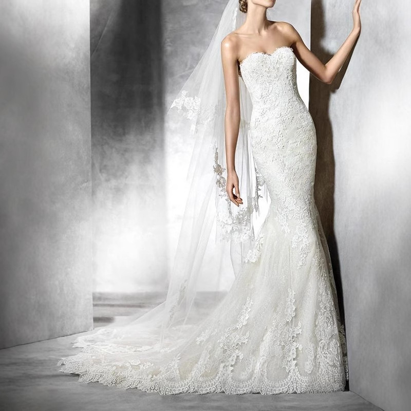 2025 new style strapless fishtail wedding dress French fashion slim trailing bride wedding gown Tiktok style