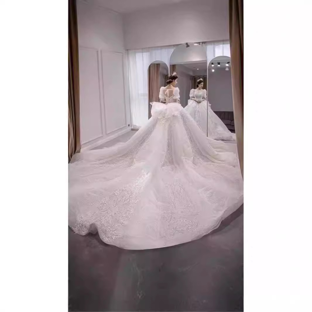 Main plus size wedding dress, bride 2025 new style, big tail, petite woman, French heavy industry temperament, one shoulder palace Main plus size wedding dress, bride 2025 new style, big tail, petite woman, French heavy industry temperament, one shoulder palace