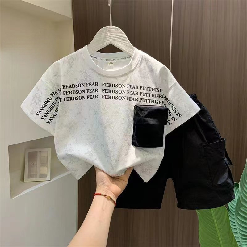 Boys' summer clothes, workwear, short sleeved set, 2025 new style, cool and stylish children's summer clothes, baby explosive street two-piece set