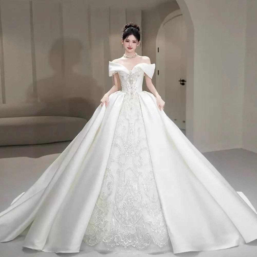 One shoulder heavy size satin wedding dress for brides 2025 new style French high-end texture small luxury main yarn