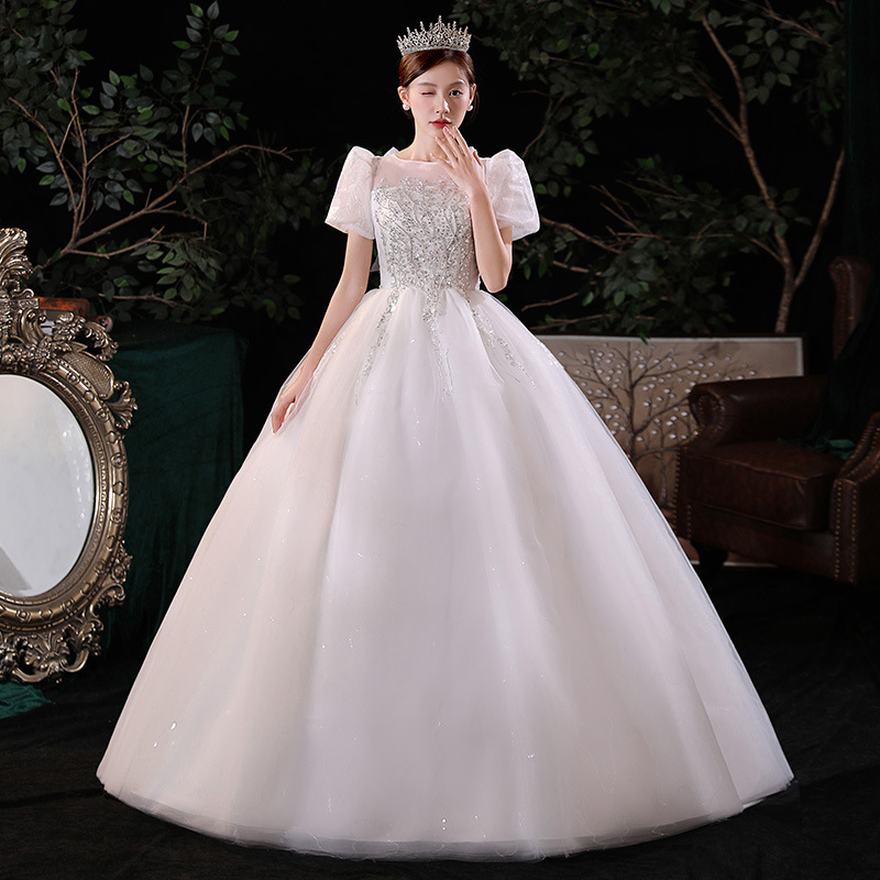 Light wedding dress with mid sleeves, 2025 summer bride, petite woman, French style simple and neat, ready to go out, gauze travel, wedding photography Light wedding dress with mid sleeves, 2025 summer bride, petite woman, French style simple and neat, ready to go out, gauze travel, wedding photography