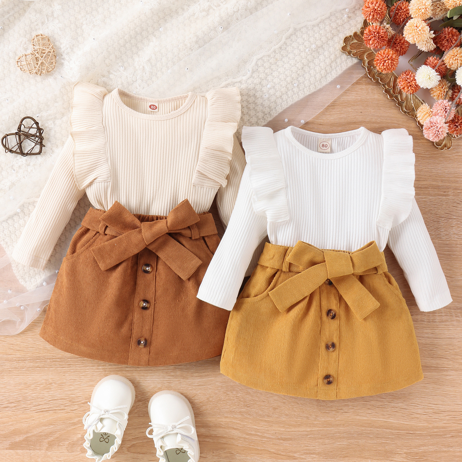 Knitted tops, corduroy skirts, and waistbands for small and medium-sized children and girls, a three piece set of new spring and autumn clothing for children
