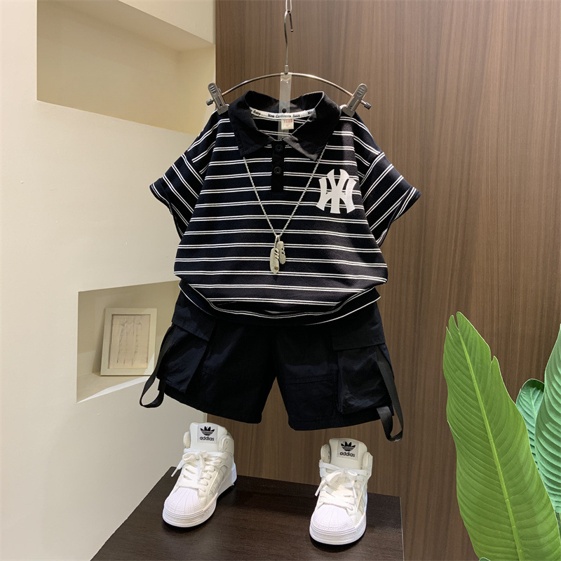 Boys' polo shirt and work pants set 2025 new style cool and stylish children's summer clothes baby short sleeved T-shirt two-piece set thin