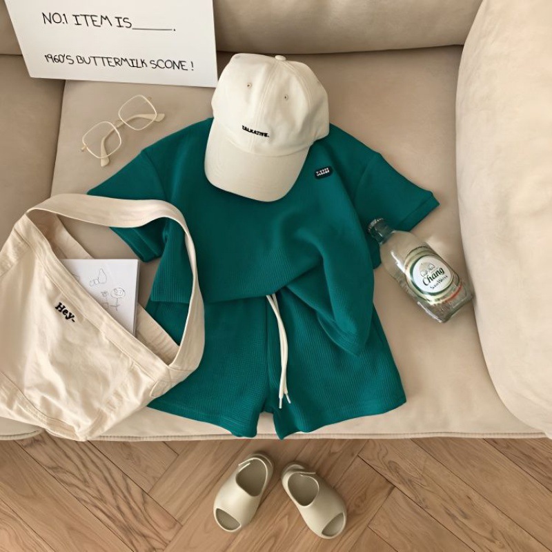 Cool Korean Wave children's casual waffle style short sleeved two-piece set for men and women's casual set, stylish short sleeved shorts