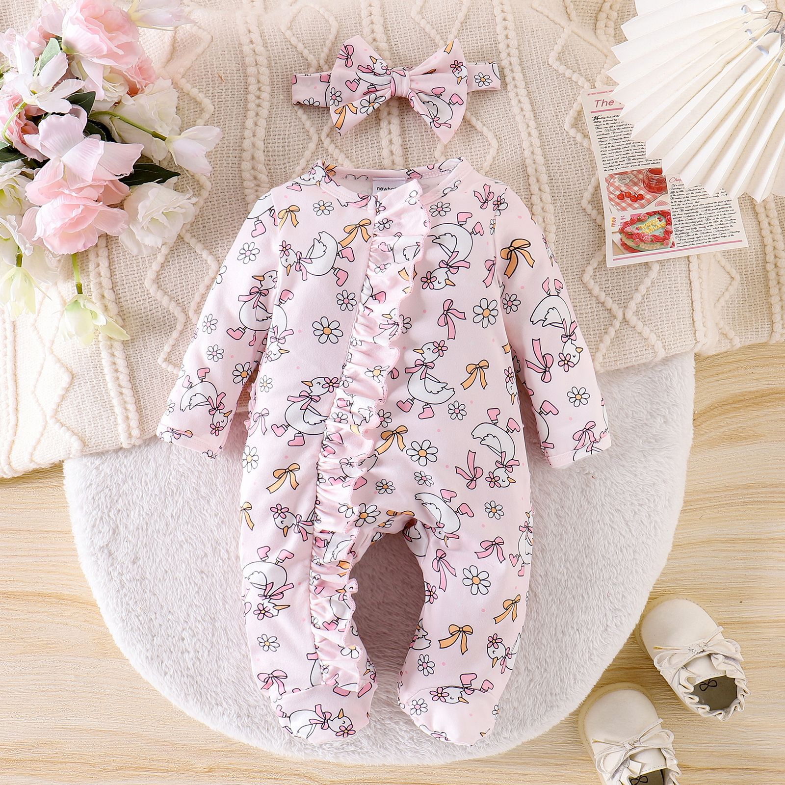 Foreign trade children's clothing cute baby girl duck pattern long sleeved jumpsuit pants