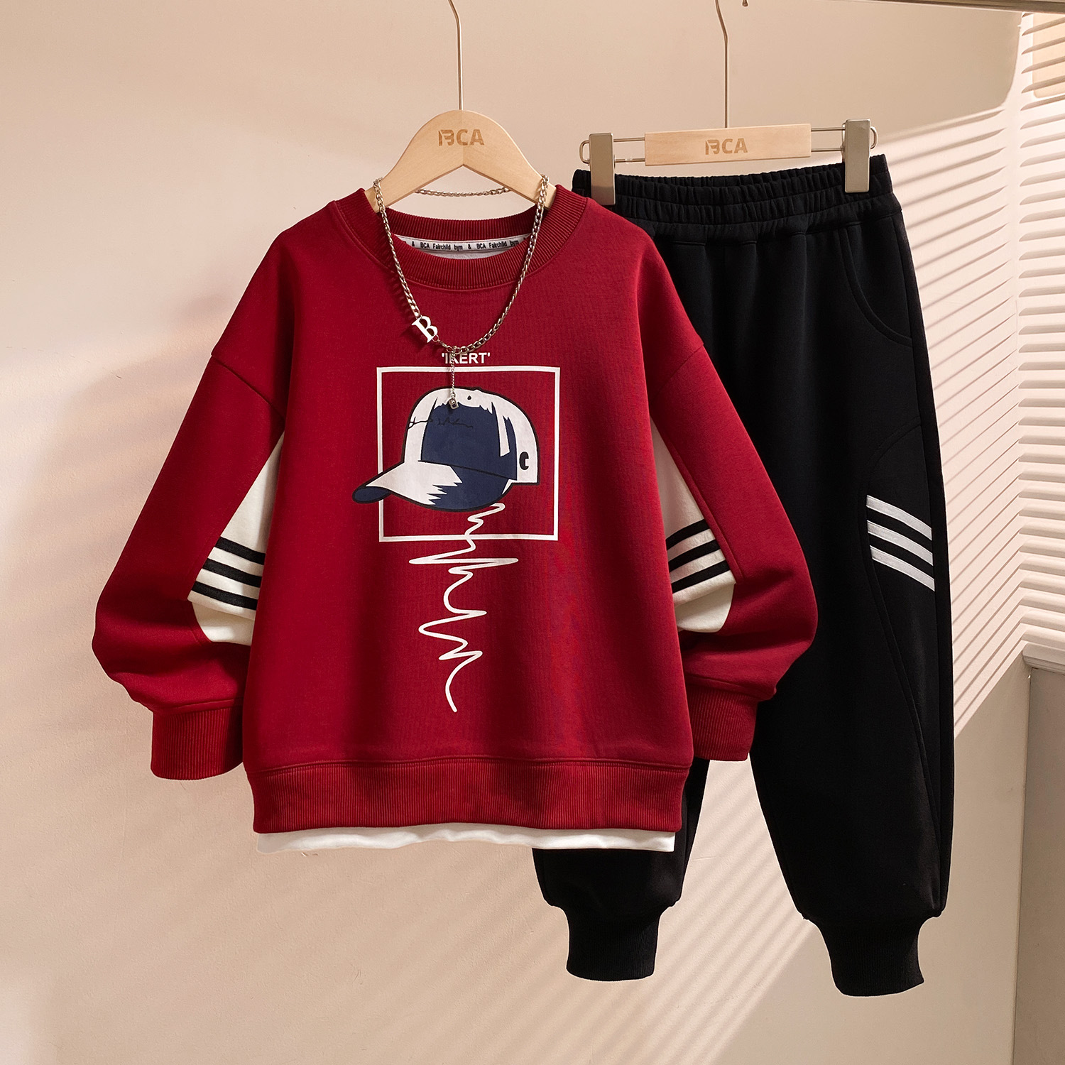 Boys' Spring and Autumn New Hoodie Set 2025 Autumn Sportswear Two piece Set Medium to Large Children's Knitted Pants Children's Clothing