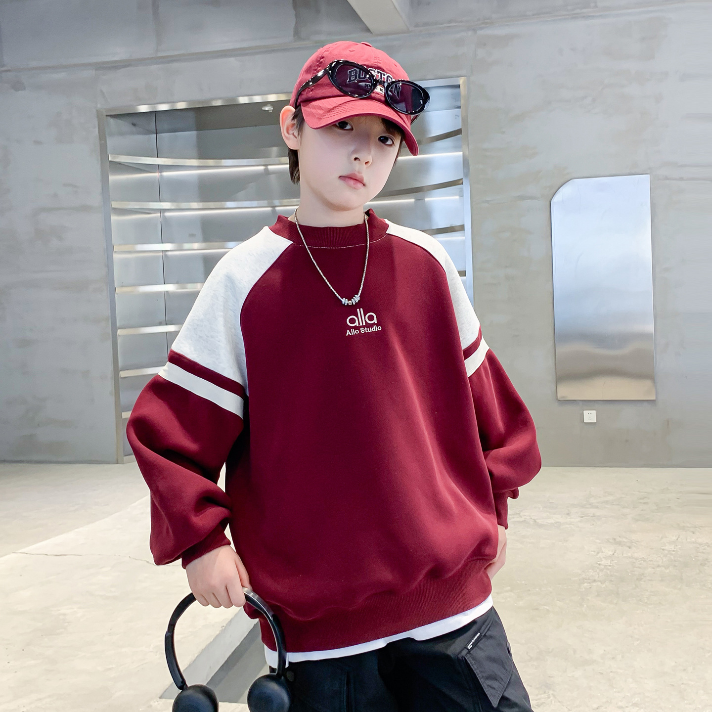 Boys' hoodie winter edition 2025 new children's autumn and winter sportswear mid size children's spring and autumn edition with plush and cool top