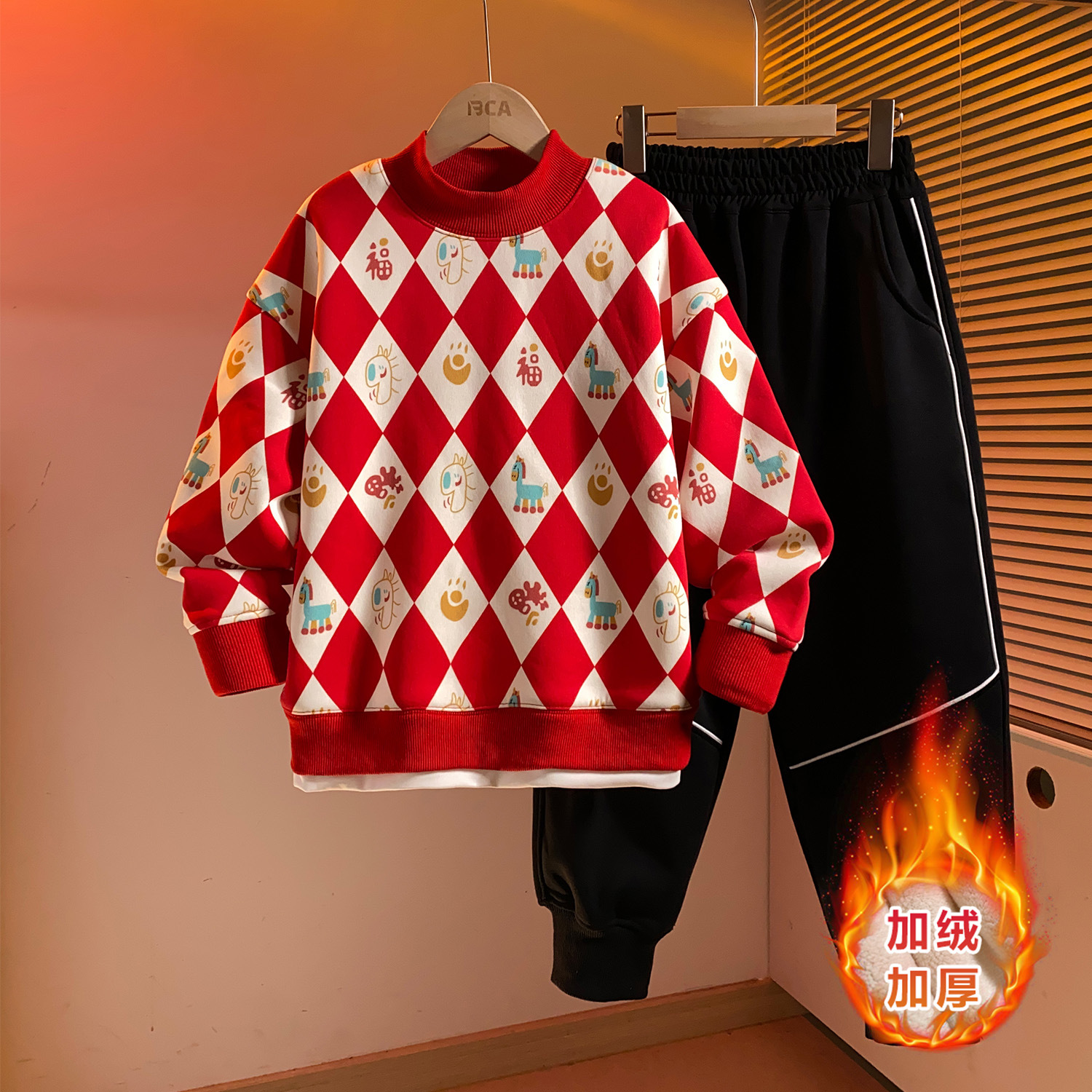 2026 Happy Year of the Horse Winter Boys' Set with Velvet and Velvet Hoodie Set, Thickened Two Piece Set for Large Boys