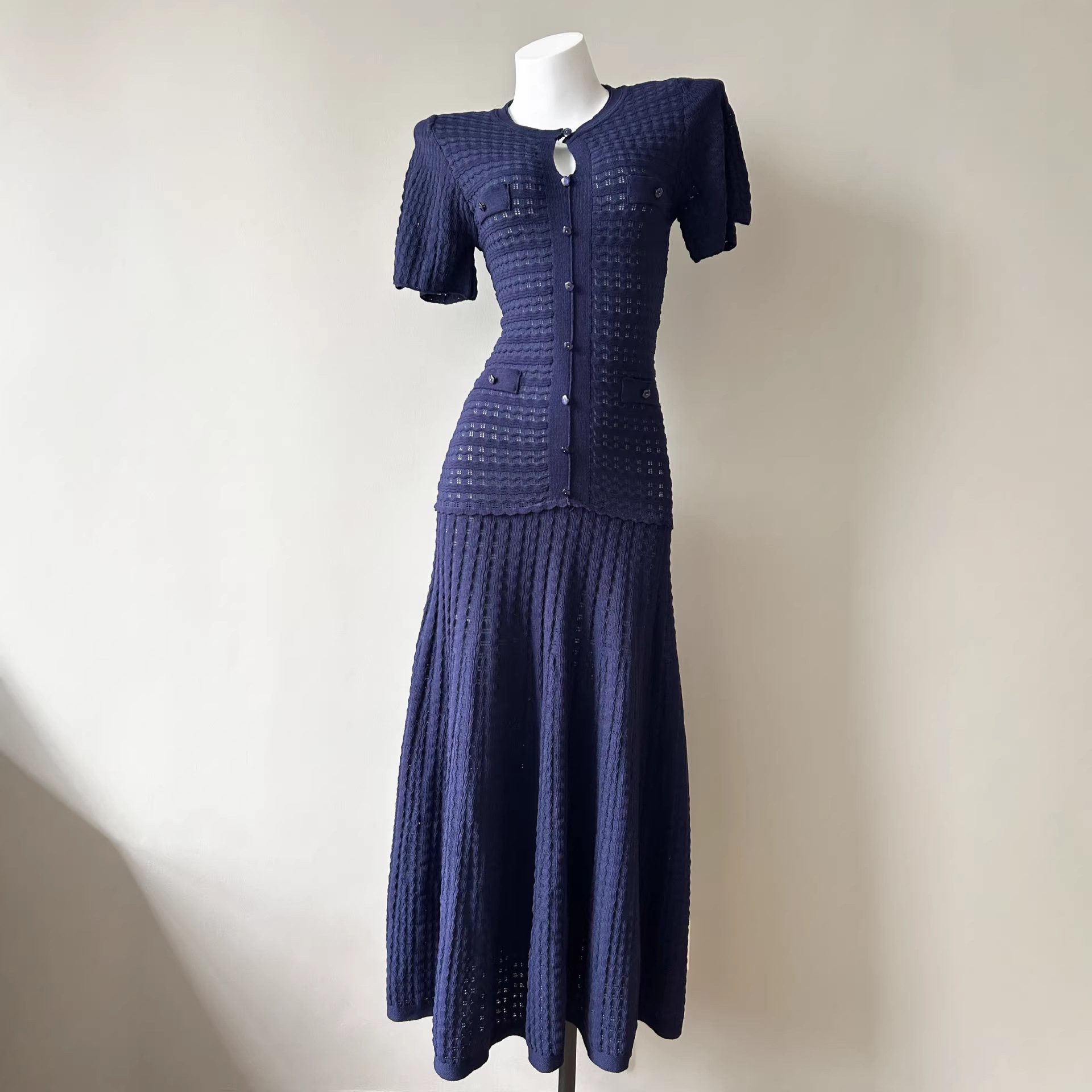 S Home's new fashionable French slim fit fragrant style short sleeved elegant temperament hollowed out round neck long knitted dress