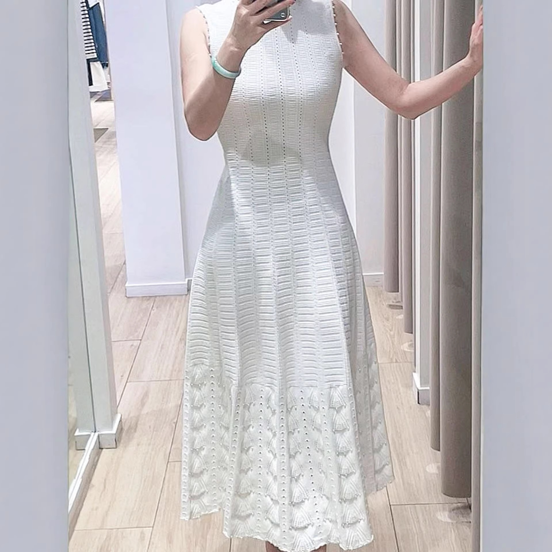 High quality spot 2026 summer new long dress, European and American foreign trade dress, knitted sleeveless nail pearl dress