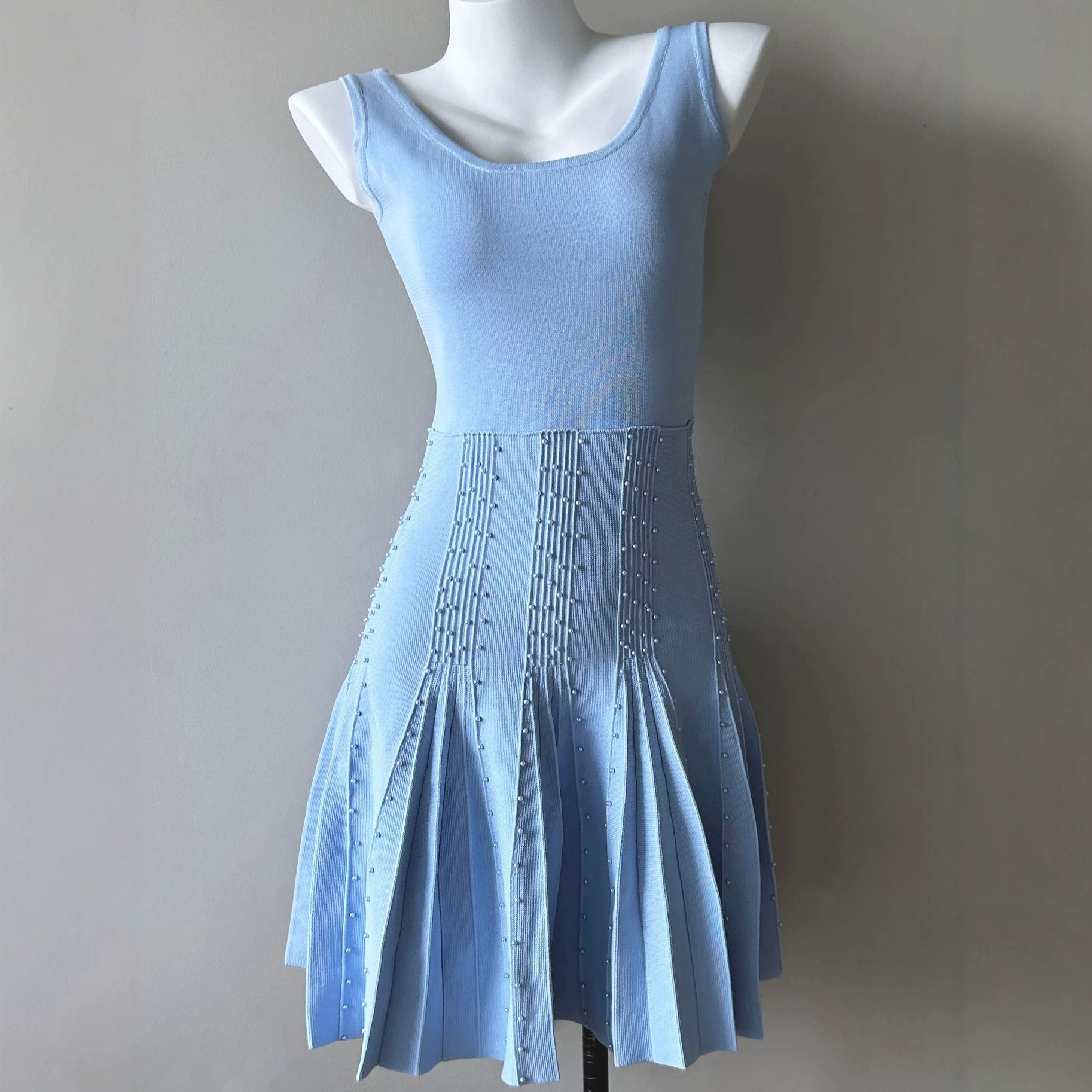 High quality summer fragrance style new socialite slim fit pearl sleeveless short knitted dress in stock