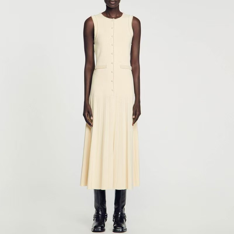 Cross border French New Explosive Knitted Dress 2025 Spring/Summer Fashionable Pearl Round Neck Sleeveless Slimming Long Dress Cross border French New Explosive Knitted Dress 2025 Spring/Summer Fashionable Pearl Round Neck Sleeveless Slimming Long Dress