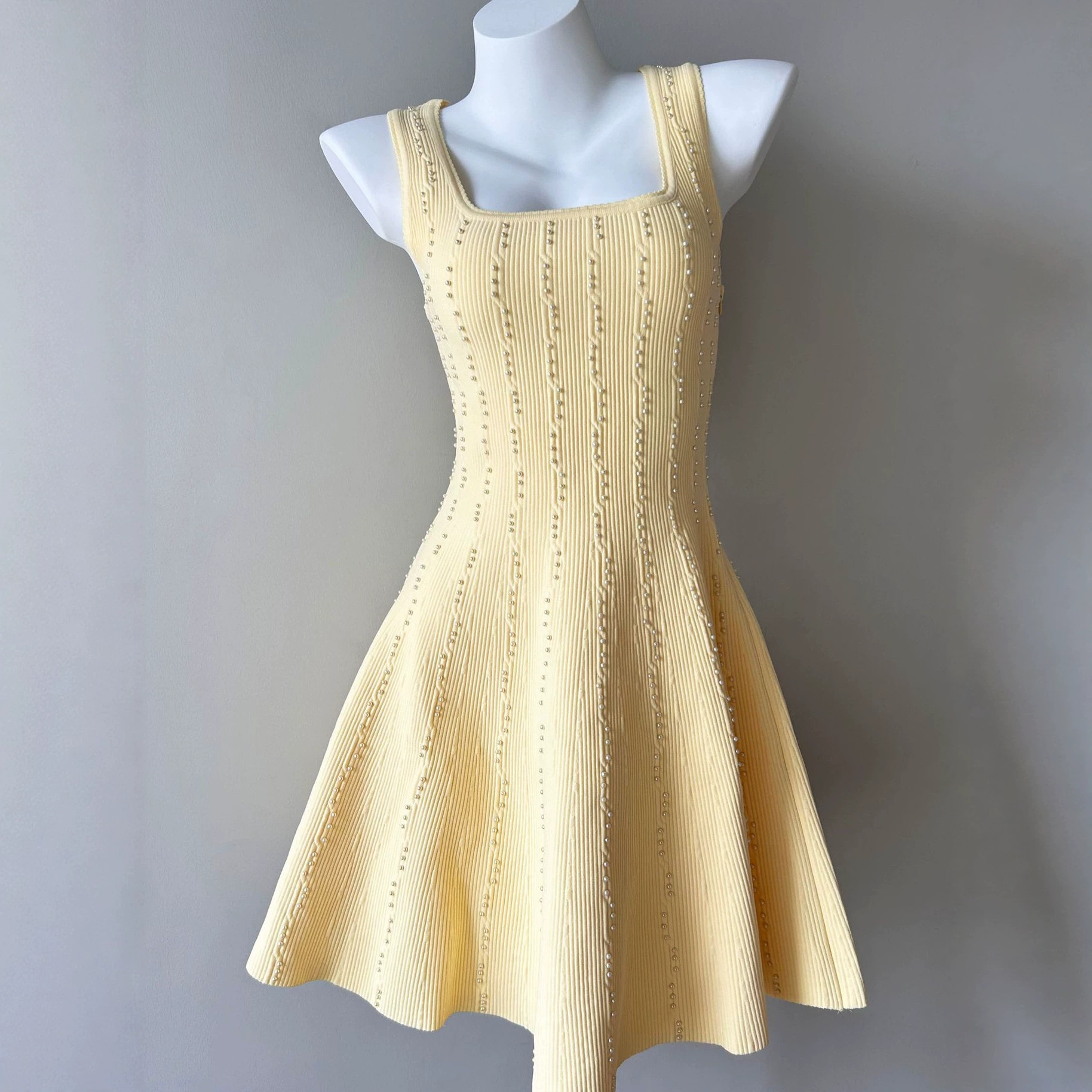2026 New French Fashion Imitation Diamond Decoration Vertical Texture Waist A-line Skirt Strap Dress Vacation Style
