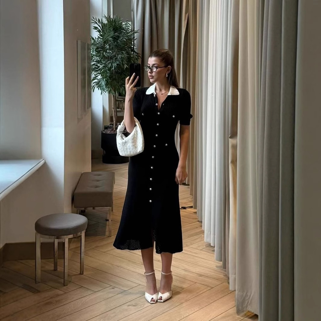 Cross border European and American AliExpress popular French SD home dress design sense and temperament V-neck single breasted knitted long skirt