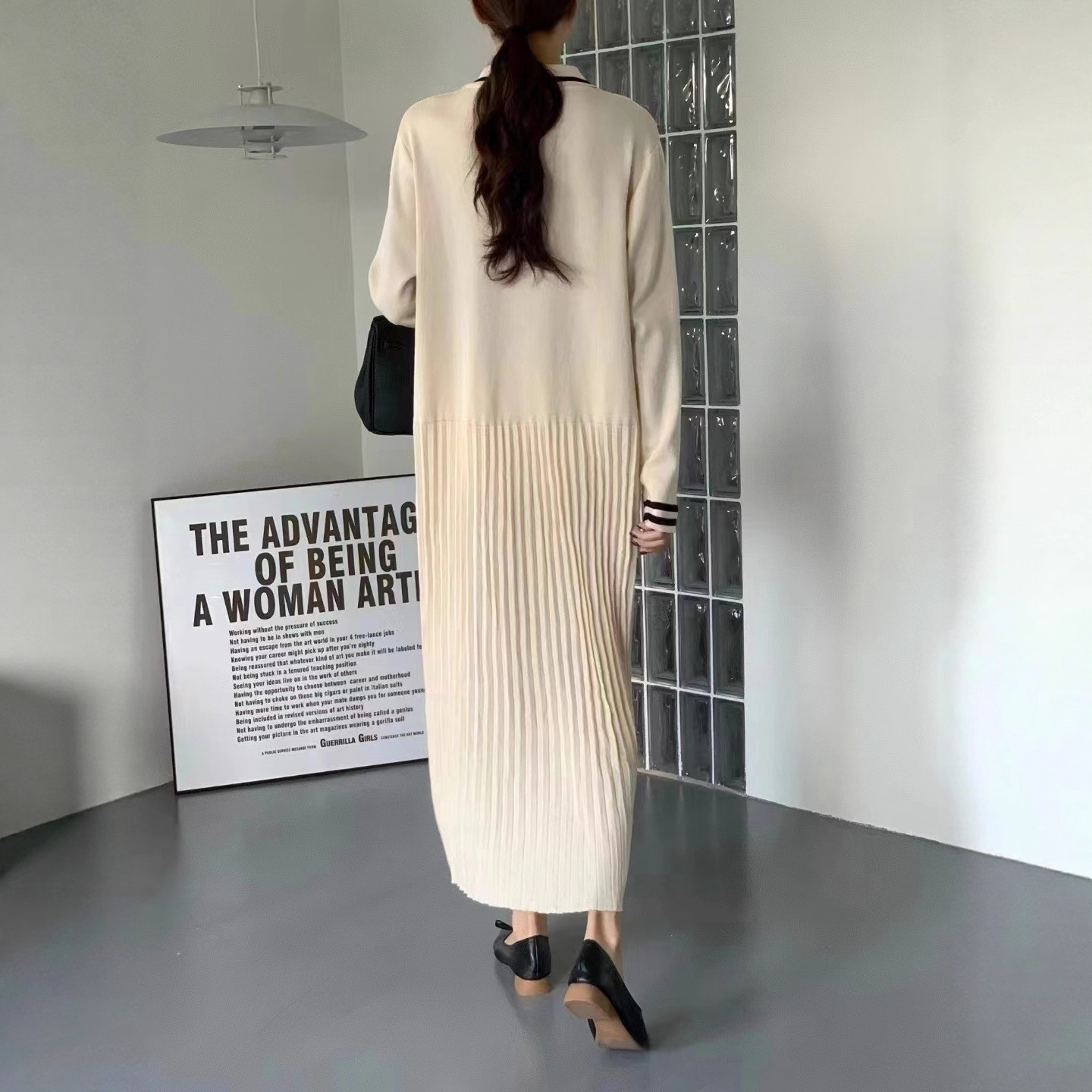 Korean style chic retro lapel contrasting knitted dress with elegant edging, small fragrance, wind pressure pleats, loose long skirt for women Korean style chic retro lapel contrasting knitted dress with elegant edging, small fragrance, wind pressure pleats, loose long skirt for women