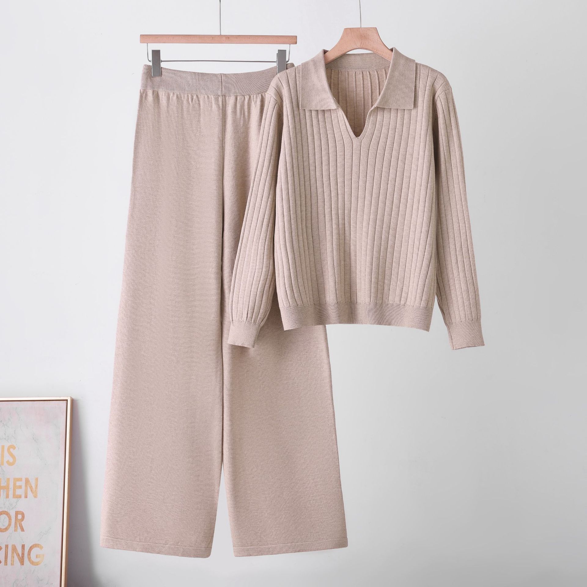 2026 Autumn/Winter New Solid Color Polo Collar Sweater Set for Women, Fashionable, Slim, Versatile, Casual Knitwear, Straight Pants 2026 Autumn/Winter New Solid Color Polo Collar Sweater Set for Women, Fashionable, Slim, Versatile, Casual Knitwear, Straight Pants