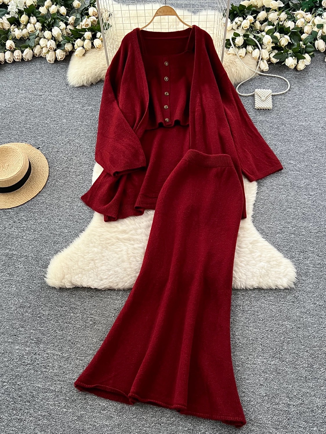 Lazy style casual suit for women in autumn, loose and versatile, sleeveless square neck vest, loose outer layer, knitted jacket, half skirt