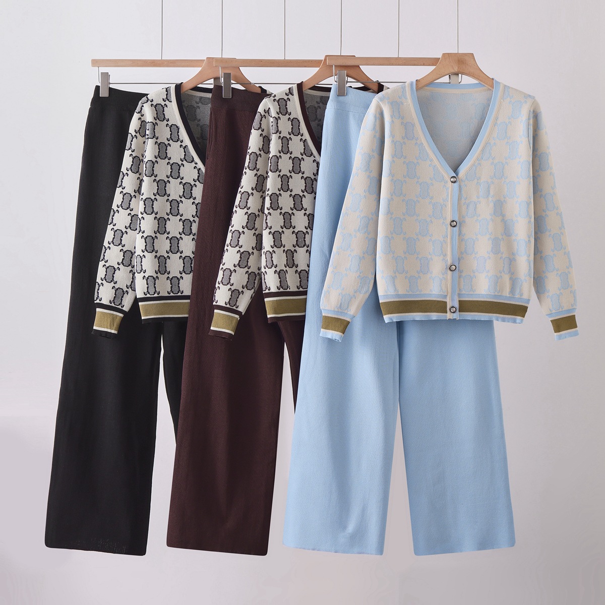 Cross border small fragrance casual sports knitted suit women's autumn and winter stylish sweater wide leg pants fashionable two-piece set Cross border small fragrance casual sports knitted suit women's autumn and winter stylish sweater wide leg pants fashionable two-piece set