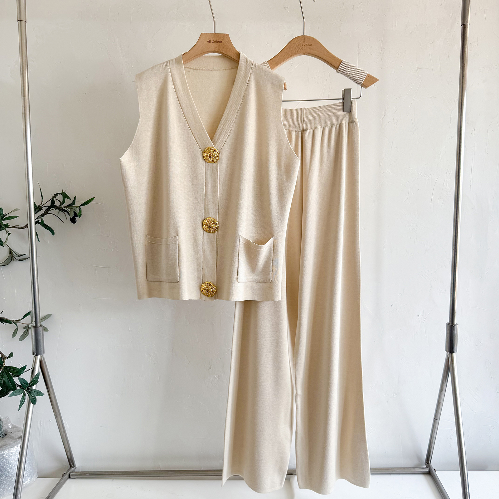 Cross border European and American style women's summer gold button V-neck knitted vest casual loose pants knitted two-piece set