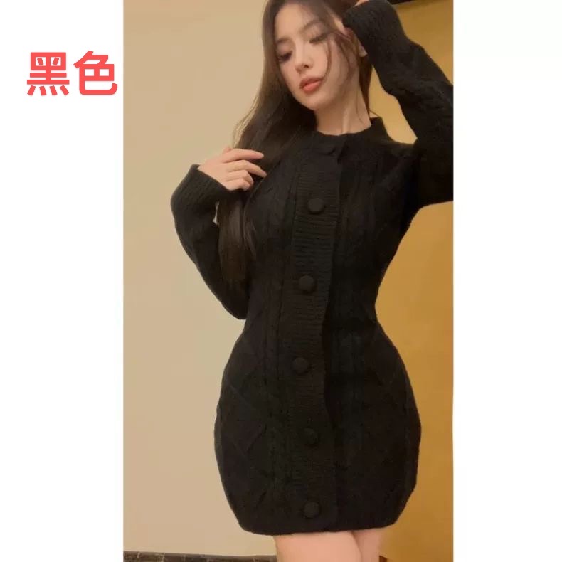 Great looking red knitted sweater dress for children's autumn and winter Christmas wear, 2025 new hip hugging short skirt Great looking red knitted sweater dress for children's autumn and winter Christmas wear, 2025 new hip hugging short skirt