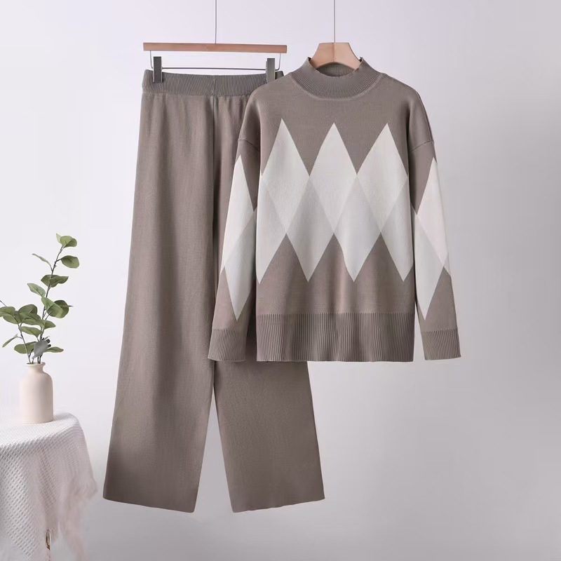 2025 Autumn New Cross border Women's Fashion Color Contrasting Diamond Grid Printed Casual Versatile Knitted Two Piece Set