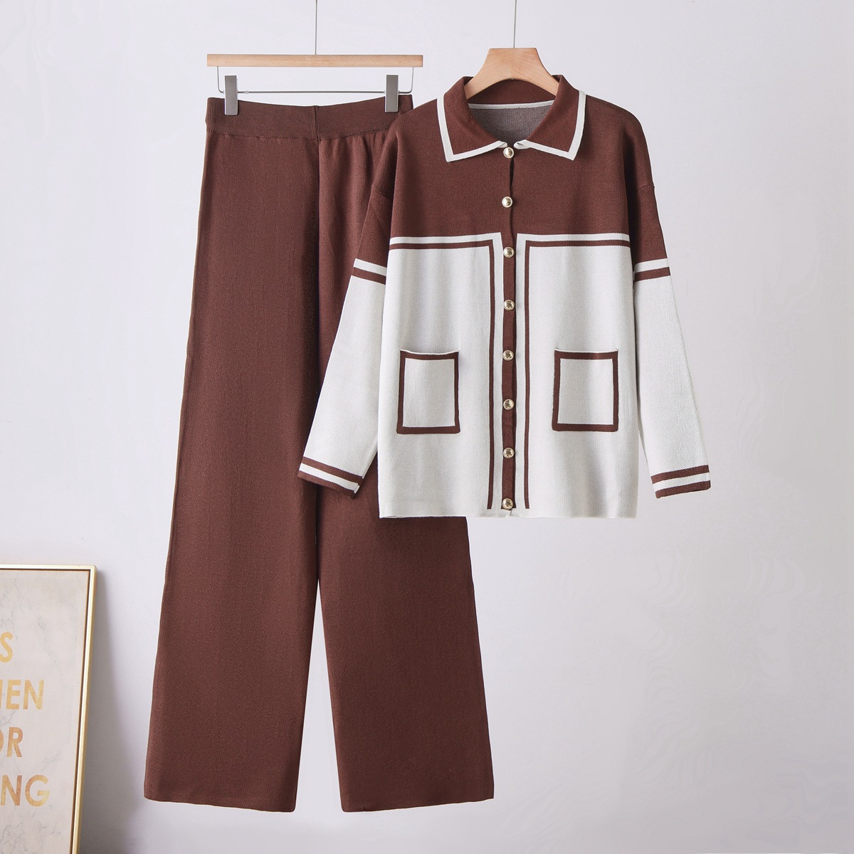 Cross border 2026 autumn and winter new style lapel contrasting fashion casual suit women's loose knitted cardigan two-piece set Cross border 2026 autumn and winter new style lapel contrasting fashion casual suit women's loose knitted cardigan two-piece set