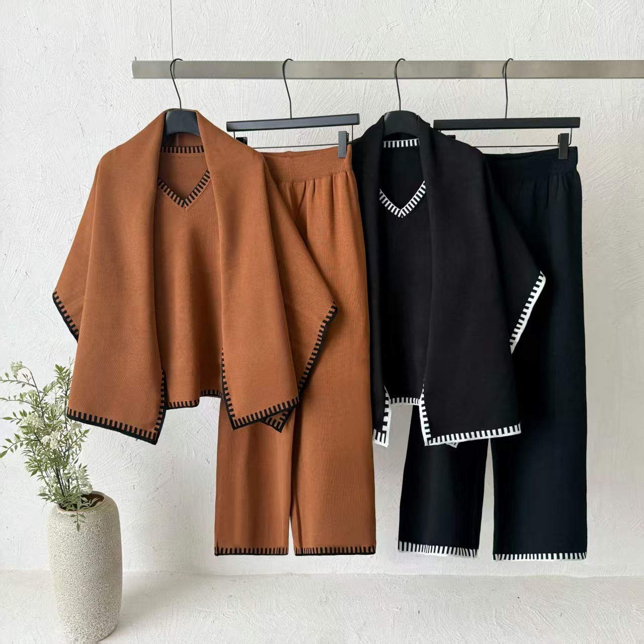 2026 Commuting and Leisure Two Piece Knitted Set for Women in Spring and Autumn, slim and high necked striped top, wide leg pants, three piece set