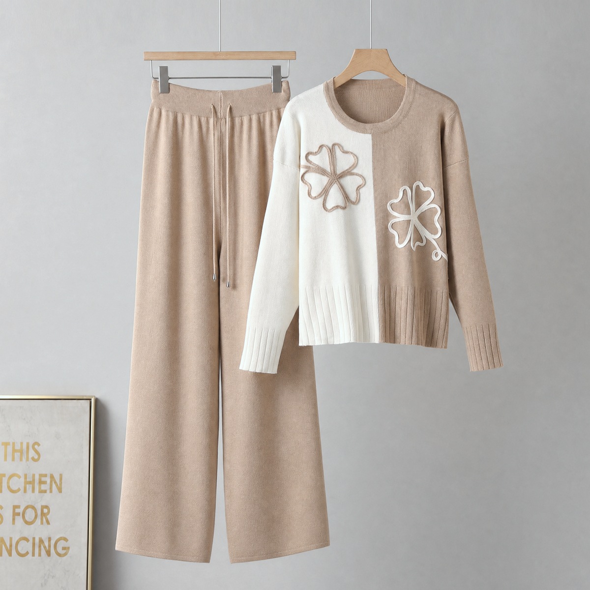 Cross border European and American pullover color blocked knitted top+solid color wide leg pants two-piece set, 2025 new loose fit set