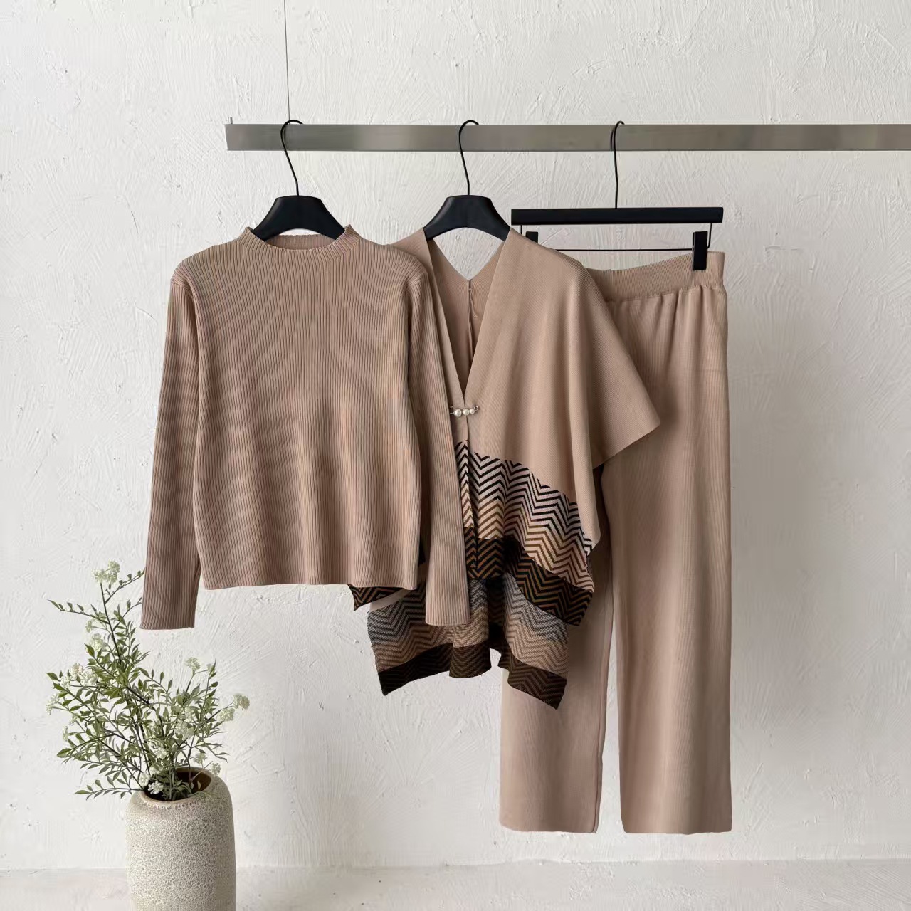 26 years of foreign trade commuting style pleated knitted three piece set for women, slimming top, cardigan, wide leg pants set 26 years of foreign trade commuting style pleated knitted three piece set for women, slimming top, cardigan, wide leg pants set