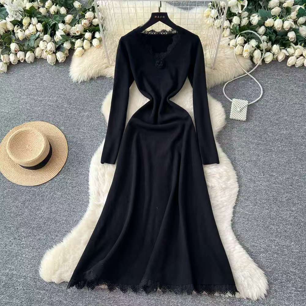 French dress for women in autumn and winter 2025, with a sense of high-end fashion and a slimming look. V-neck long sleeved knitted woolen dress French dress for women in autumn and winter 2025, with a sense of high-end fashion and a slimming look. V-neck long sleeved knitted woolen dress
