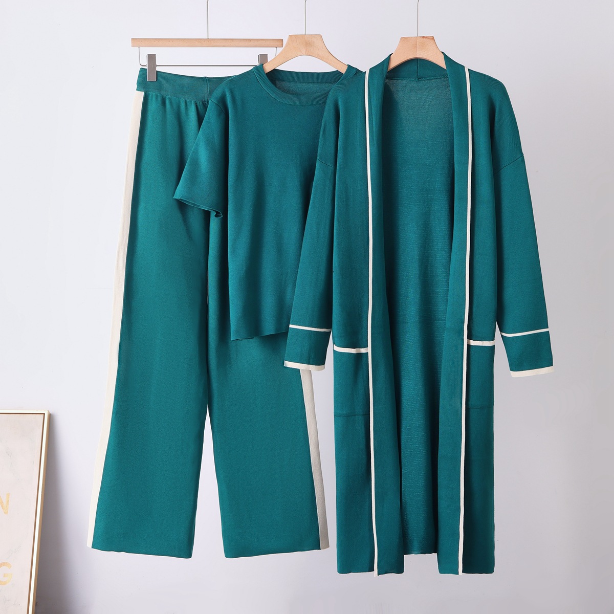 2026 Winter New European and American Amazon Cross border Women's Clothing Color Contrasting Comfortable Warm and Versatile Knitted Robe 3-Piece Set