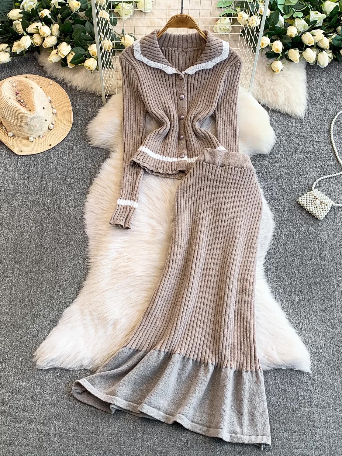 French socialite goddess style fashionable color blocked striped breasted knitted sweater jacket set with hanging lotus leaf edge skirt