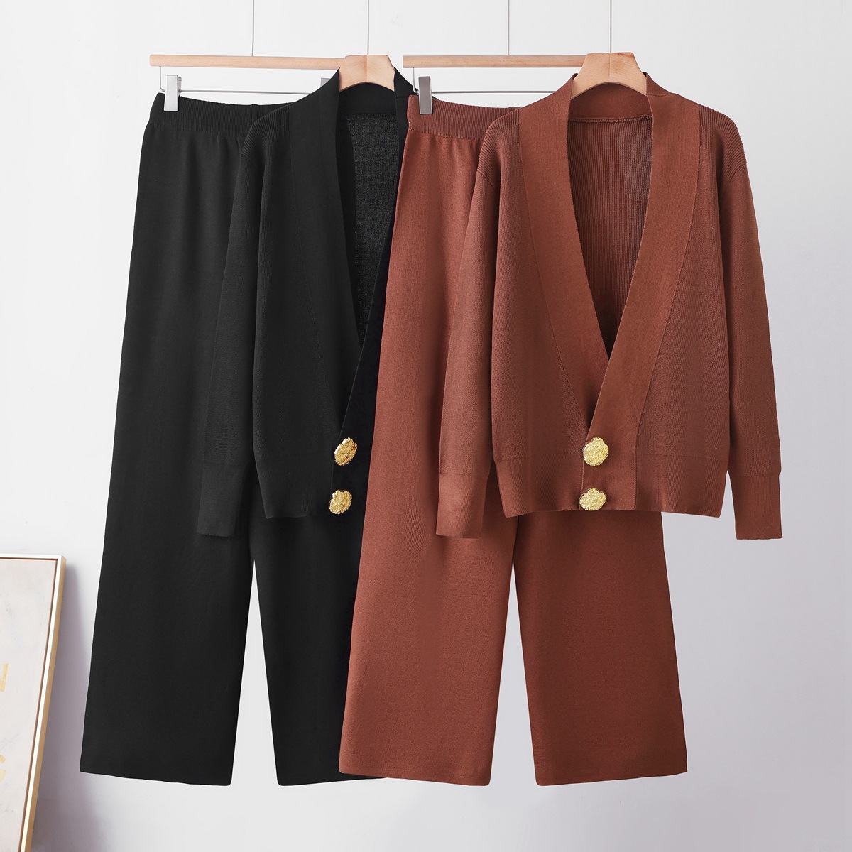 Cross border fashion European and American set, women's spring and autumn temperament, big metal buckle knitted cardigan+casual wide leg pants two-piece set Cross border fashion European and American set, women's spring and autumn temperament, big metal buckle knitted cardigan+casual wide leg pants two-piece set