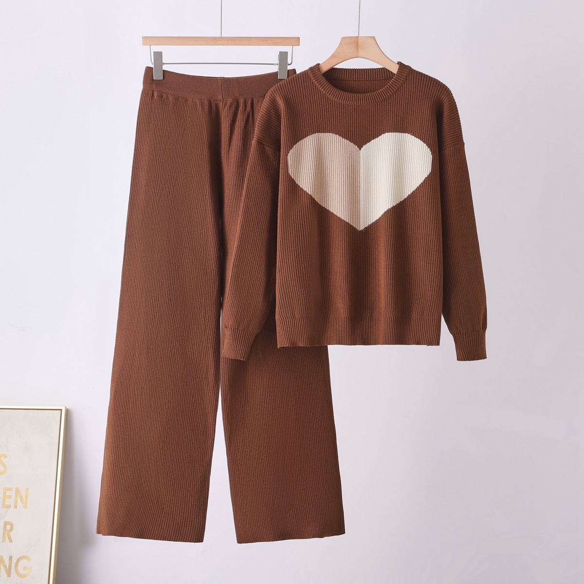 Love jacquard pullover sweater for women in autumn and winter, loose round neck knit sweater, thick and lazy casual base shirt, trendy