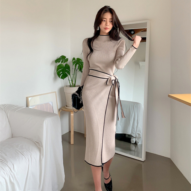 Korean chic autumn and winter retro niche semi high neck slim fit temperament color blocked medium long strap knit dress for women