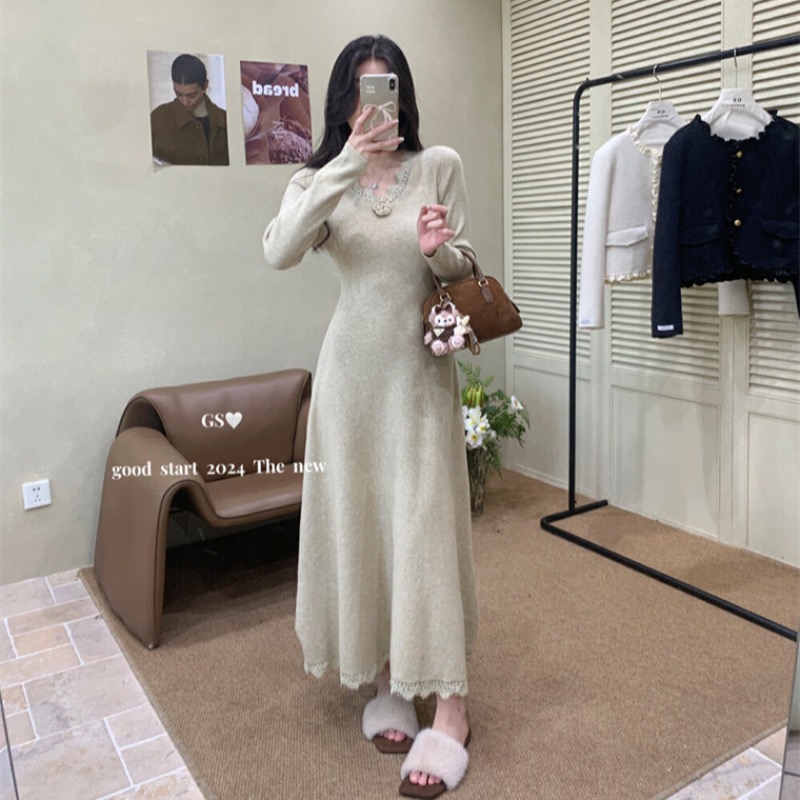 Pregnant women's French V-neck patchwork lace skirt knitted dress autumn waist slimming nursing dress