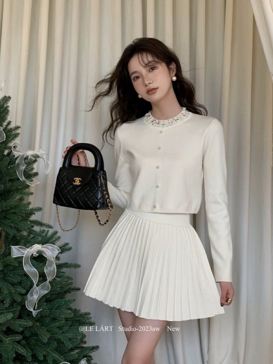 LELART elegant wealthy heiress nail pearl knitted sweater pleated half skirt small fragrance set skirt two-piece set