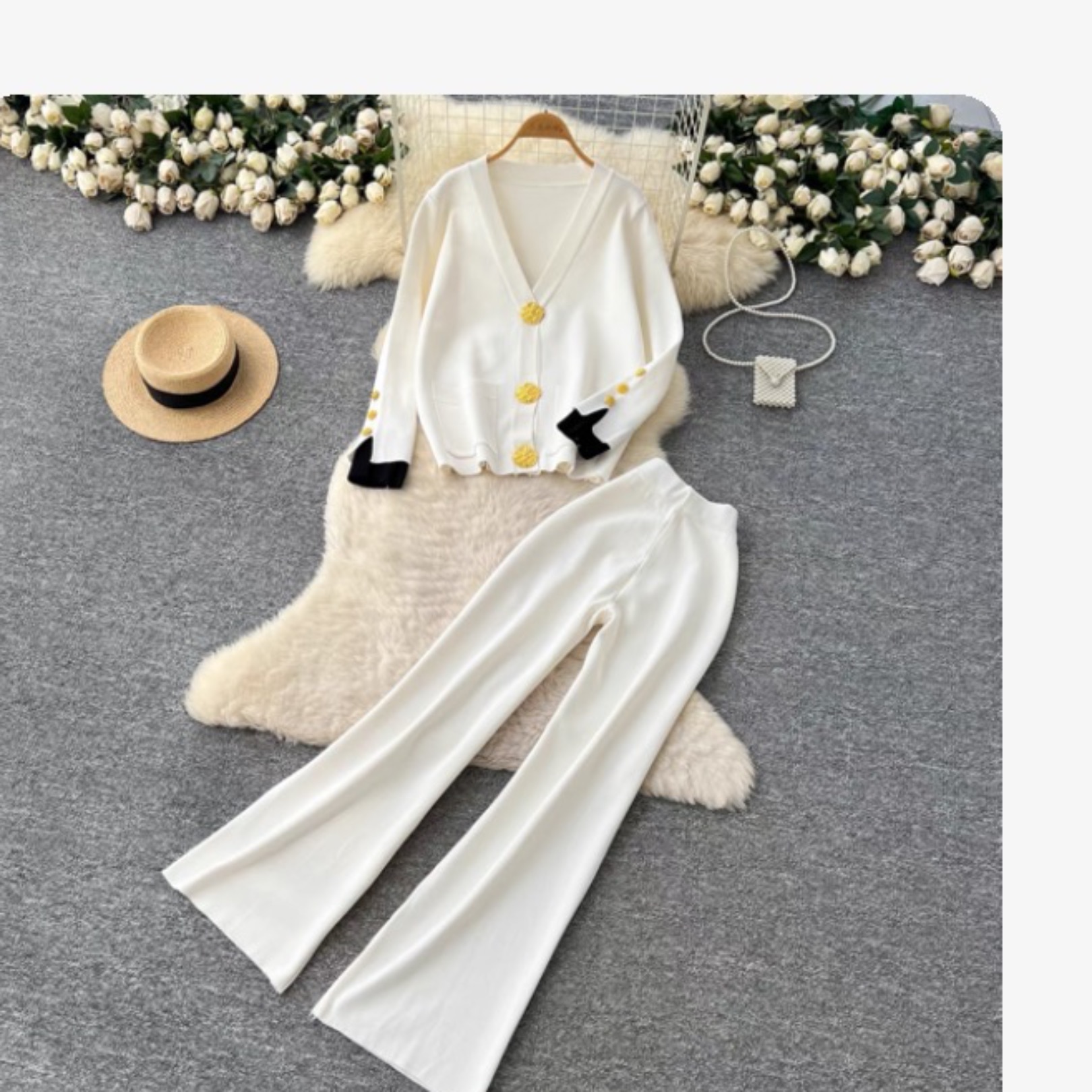 Xiaoxiangfeng high-end heavy metal button V-neck long sleeved knitted top women's high waist wide leg straight leg pants set