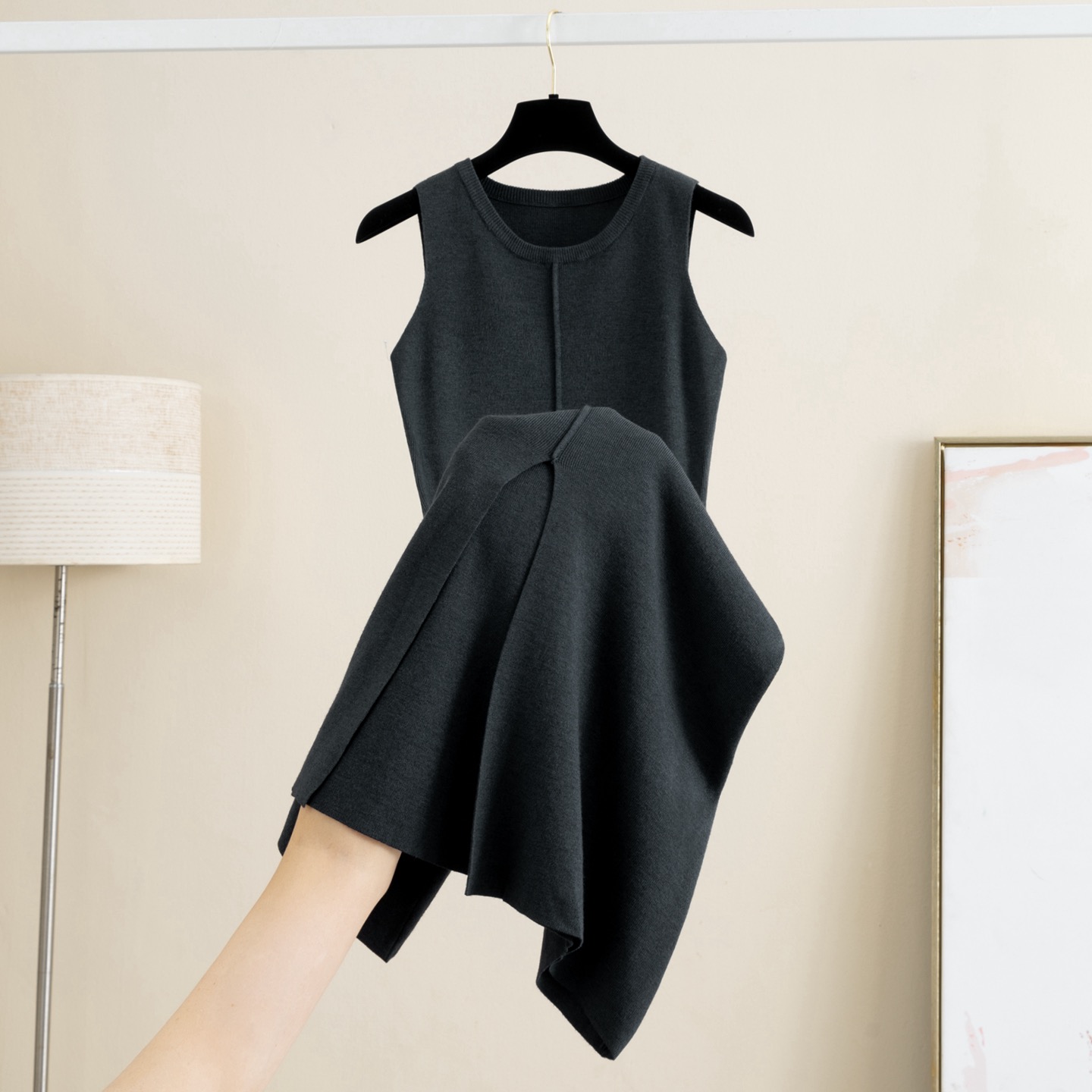 Wool round neck knitted dress for women in autumn and winter 2025, new solid color slit A-line base vest, sleeveless long skirt Wool round neck knitted dress for women in autumn and winter 2025, new solid color slit A-line base vest, sleeveless long skirt