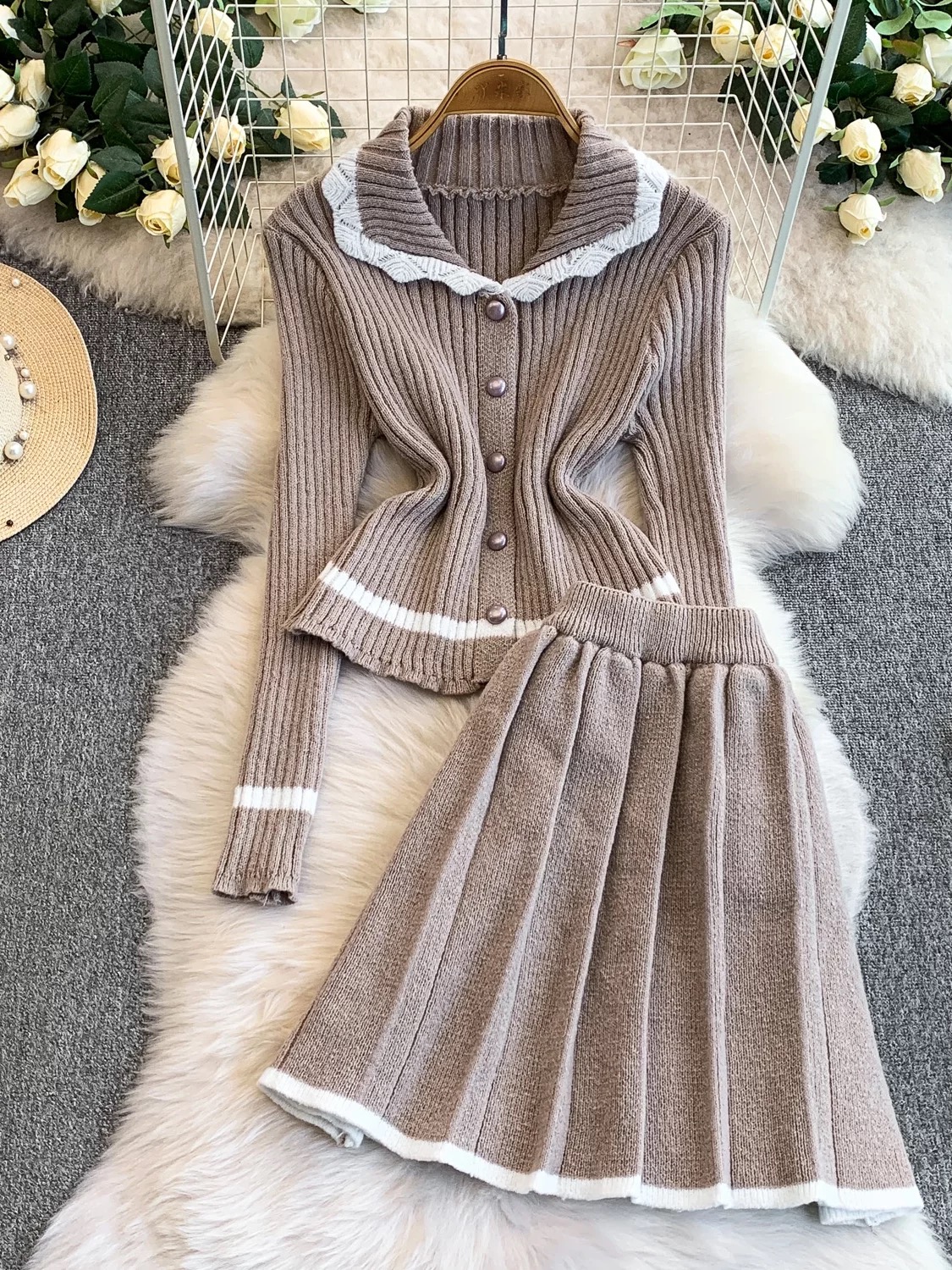 French socialite goddess style fashionable color blocked striped breasted knitted sweater jacket set with hanging ruffle edge short skirt