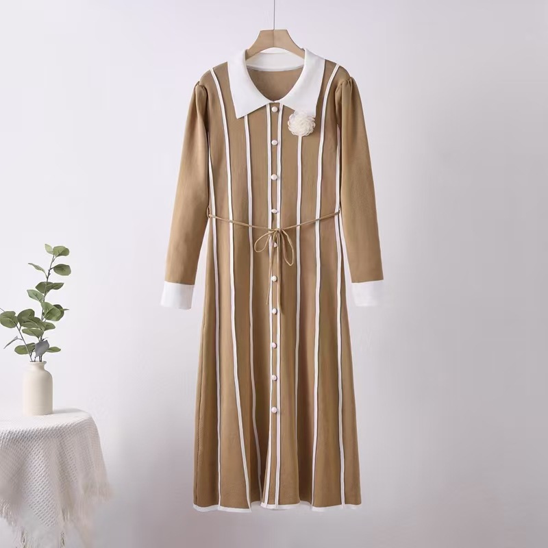 Striped autumn and winter new women's slim fit waist knitted dress, knee length woolen dress, long skirt with coat, knitted sweater