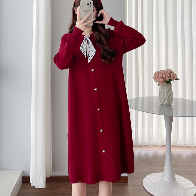 Xiaoxiangfeng Knitted Dress Women's Autumn and Winter New Style Large Loose Silk Scarf Design Sense Temperament Sweater Small Black Dress