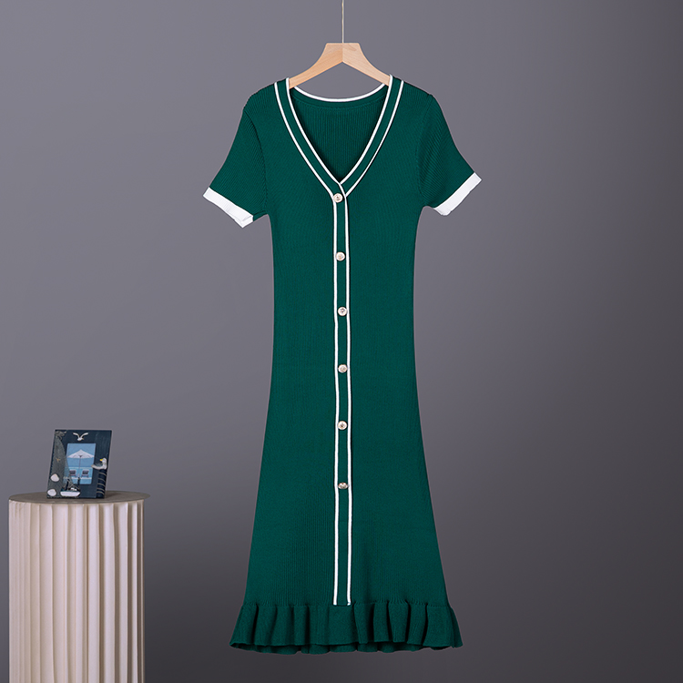 Cross border socialite temperament V-neck long sleeved single breasted waist knitted dress women's autumn sweater slim fit ruffle edge skirt Cross border socialite temperament V-neck long sleeved single breasted waist knitted dress women's autumn sweater slim fit ruffle edge skirt