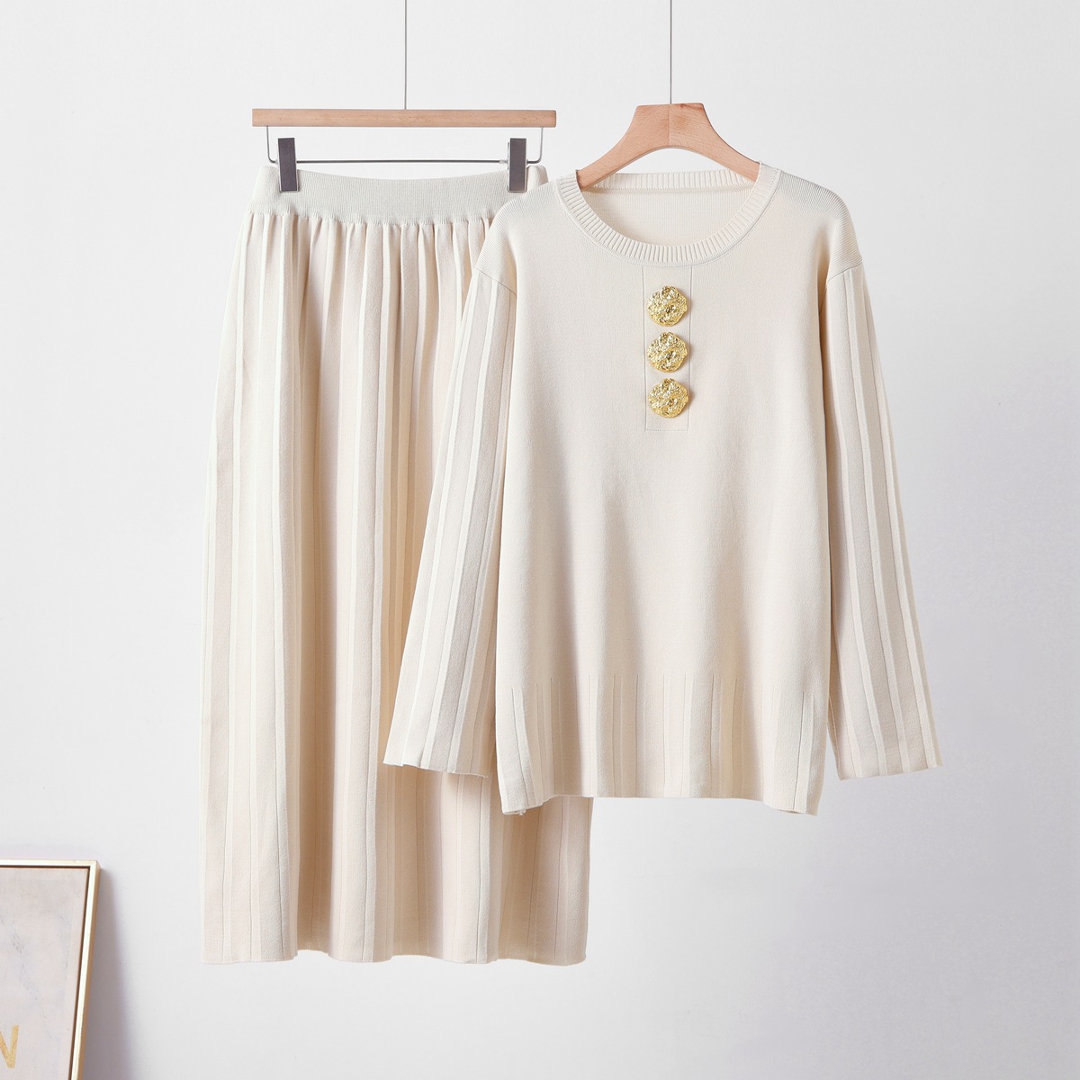 Cross border supply of Amazon Spring and Autumn solid color woolen suit skirt, copper buckle round neck knitted top+A hanging groove strip skirt for women