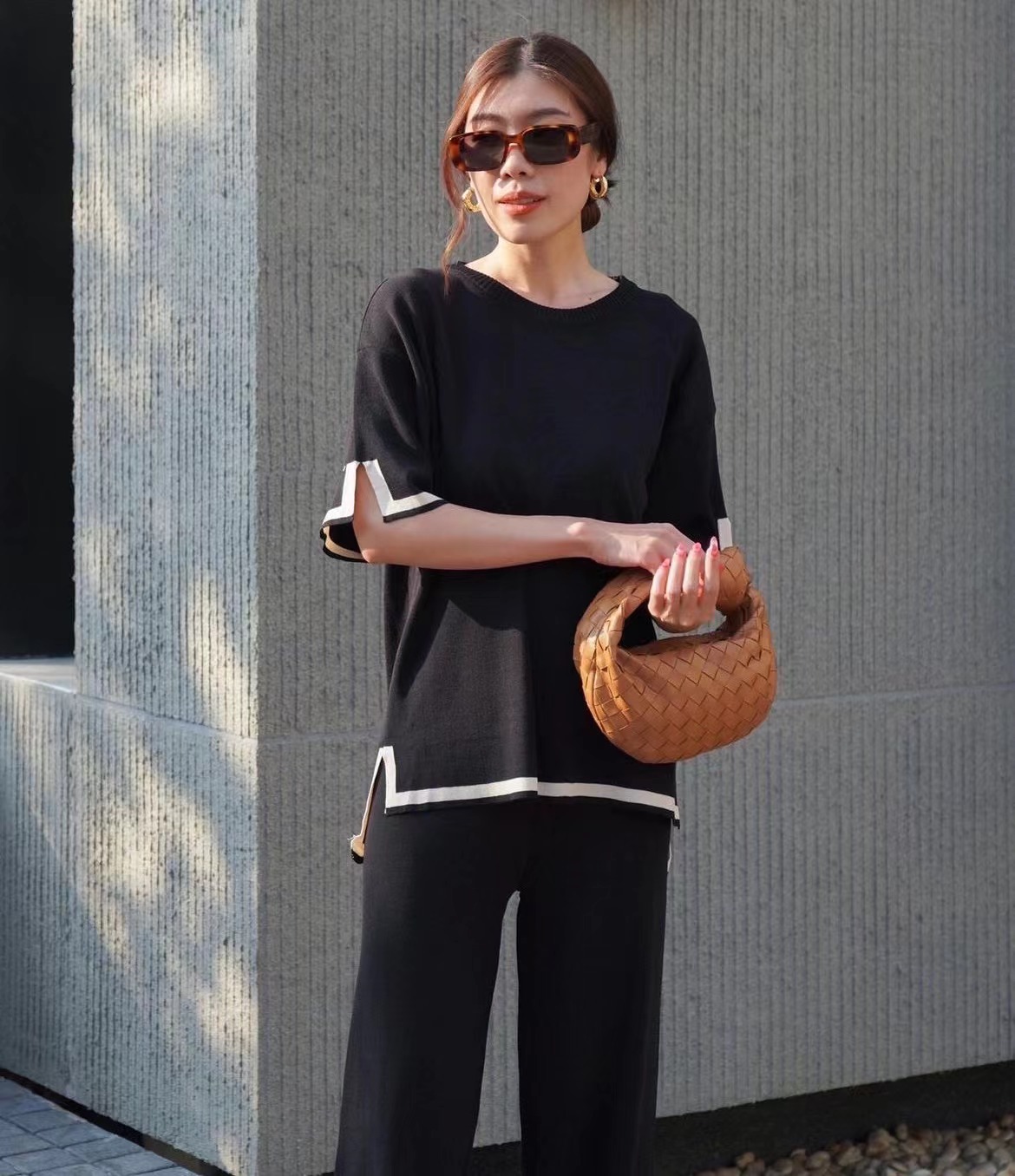Retro lazy style contrasting color knitted suit women's loose and versatile round neck top, high waist slimming pants two-piece set trendy Retro lazy style contrasting color knitted suit women's loose and versatile round neck top, high waist slimming pants two-piece set trendy
