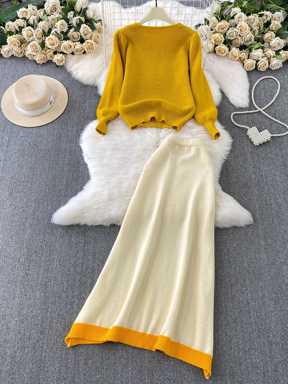 French style simple and lazy style loose knit sweater V-neck top casual contrasting color woolen dress temperament two-piece set French style simple and lazy style loose knit sweater V-neck top casual contrasting color woolen dress temperament two-piece set