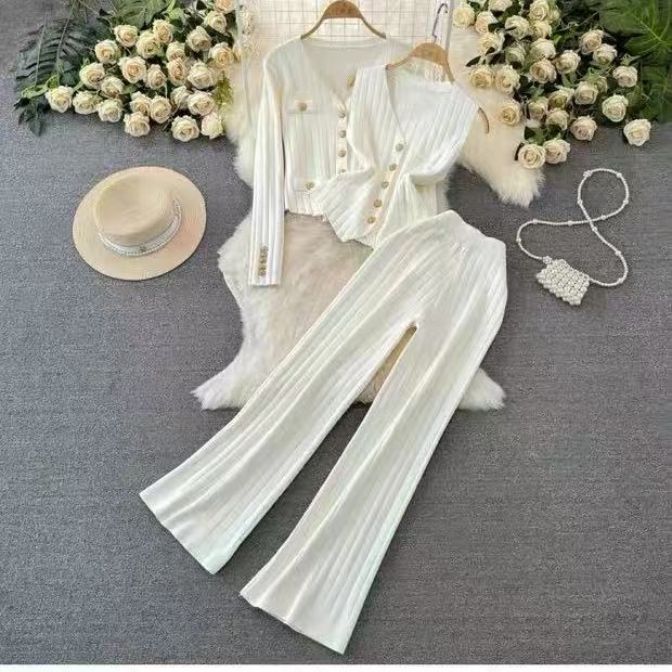 Luxury Collection 2025 Spring Women's Wear Metal Buckle Vest Versatile Knitted Cardigan Wide Leg Pants Fashion 3-Piece Set