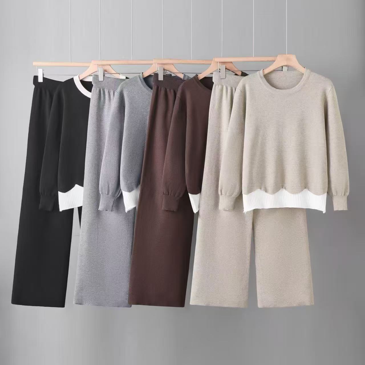 Cross border fake two-piece contrasting knitted suit for women, autumn and winter loose round neck sweater, high waisted drape, wide leg pants, casual two Cross border fake two-piece contrasting knitted suit for women, autumn and winter loose round neck sweater, high waisted drape, wide leg pants, casual two