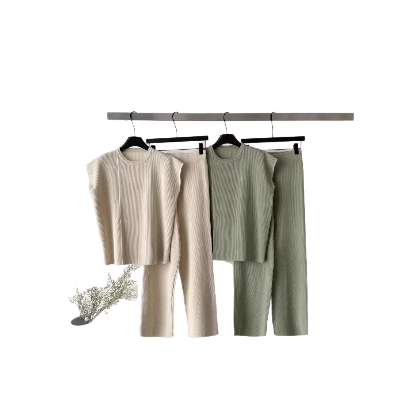 Cross border 2026 minimalist style pit stripe knitted suit for women's summer sleeveless round neck top and wide leg pants two-piece set Cross border 2026 minimalist style pit stripe knitted suit for women's summer sleeveless round neck top and wide leg pants two-piece set